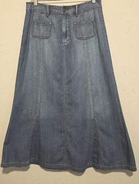 VTG Chico’s Denim Maxi Length Skirt Modest Patch Pockets Boho Size 1.5= M/10